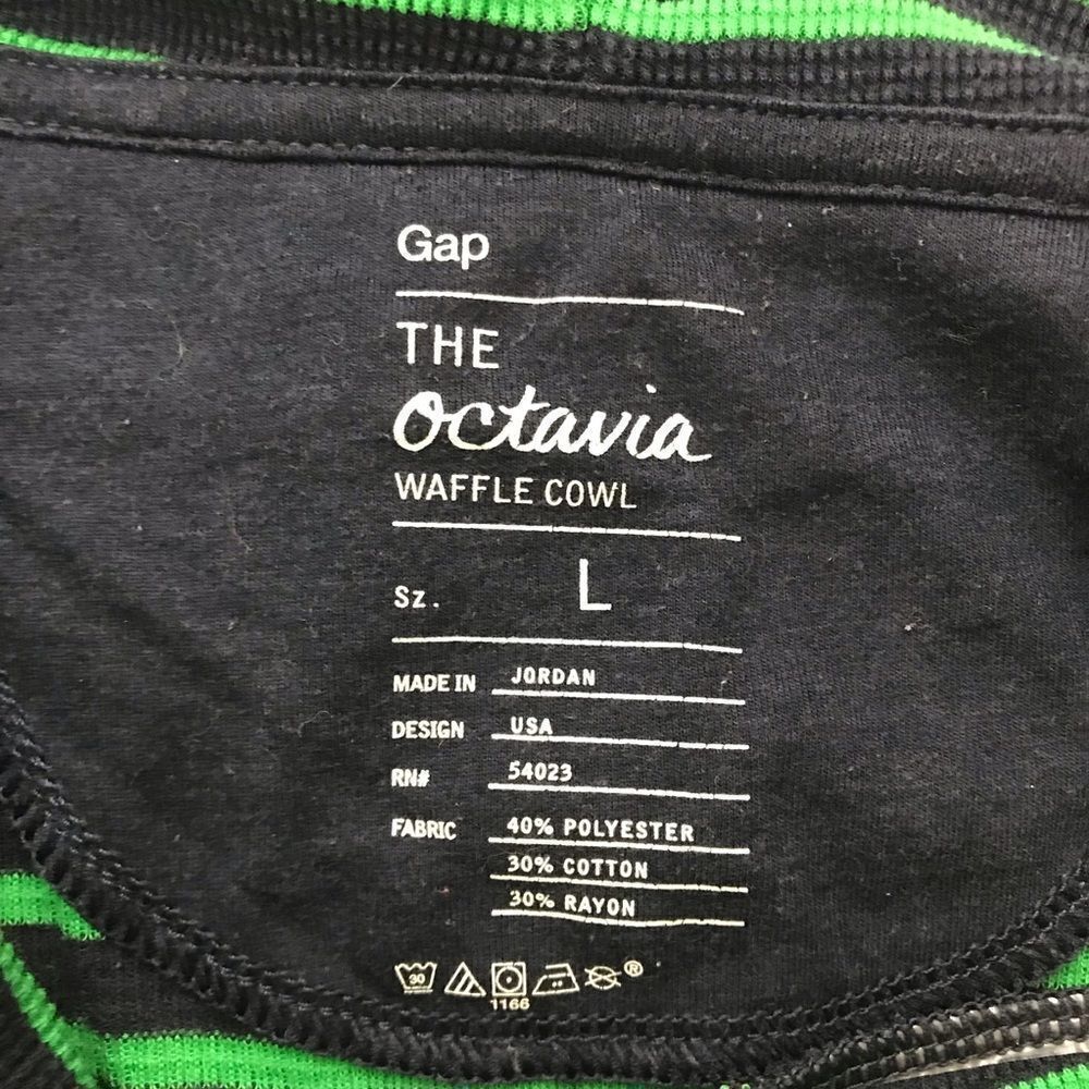 ‎GAP Octavia waffle cowl neck sweater - Picture 3 of 9